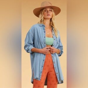 Billabong X The Salty Blonde “In the tide” Denim Button Down Shirt